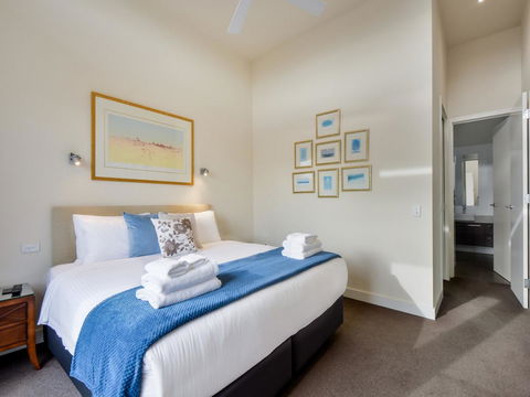 Boutique Stays - Maple On Kent - Flights 9