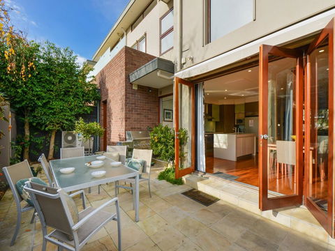 Boutique Stays - Maple On Kent - Flights 21