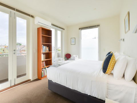 Boutique Stays - Maple On Kent - Flights 19