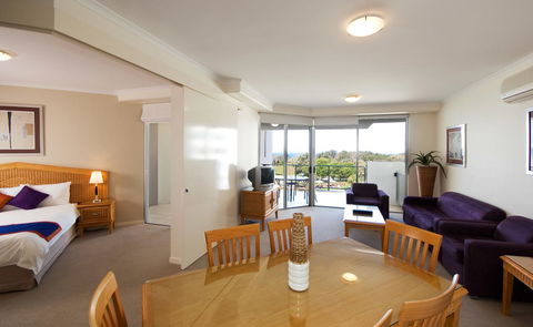 Ramada By Wyndham Marcoola Beach - Flights 30