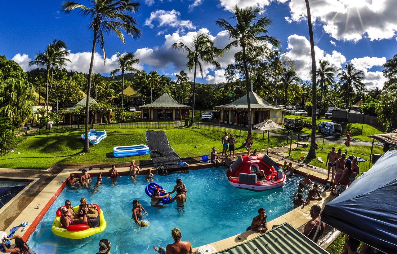 Airlie Beach QLD Flights