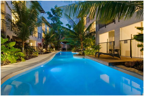 Blue Lagoon Resort - Flights 3