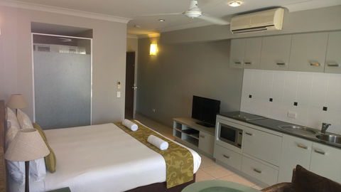 Blue Lagoon Resort - Flights 27