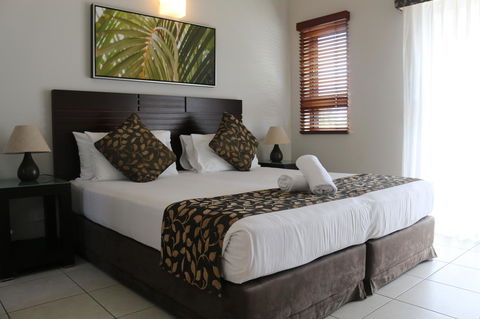 Blue Lagoon Resort - Flights 20