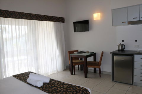 Blue Lagoon Resort - Flights 19