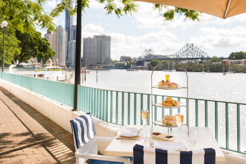 Stamford Plaza Brisbane - Flights 16