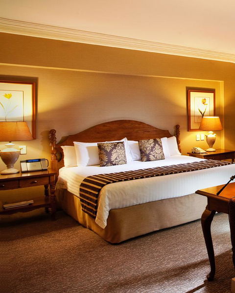 Stamford Plaza Brisbane - Flights 33