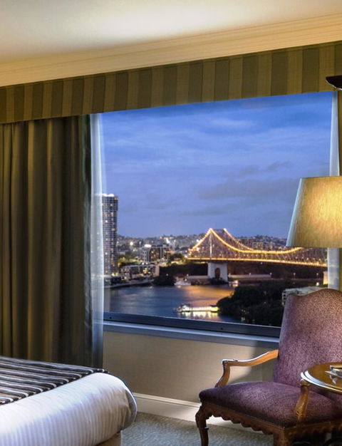 Stamford Plaza Brisbane - Flights 14