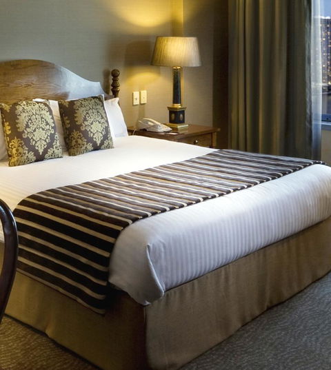 Stamford Plaza Brisbane - Flights 32
