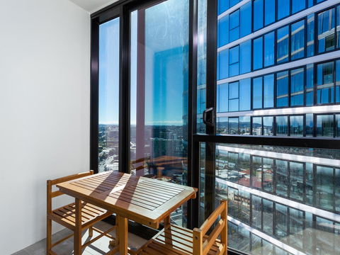 Hostrelax Residences On Alfred - Flights 43