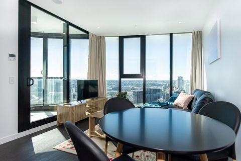 Hostrelax Residences On Alfred - Flights 21