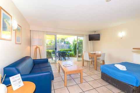 At The Sound Noosa Motel - Flights 37