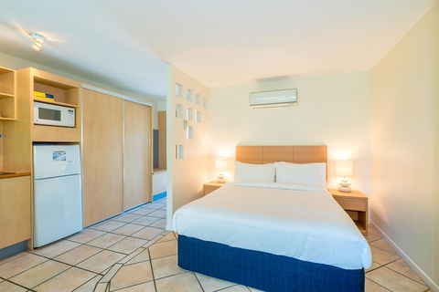 At The Sound Noosa Motel - Flights 38