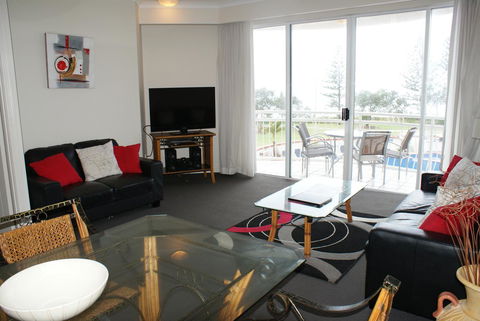 Aquarius Resort - Flights 8