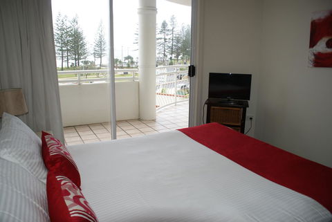 Aquarius Resort - Flights 7