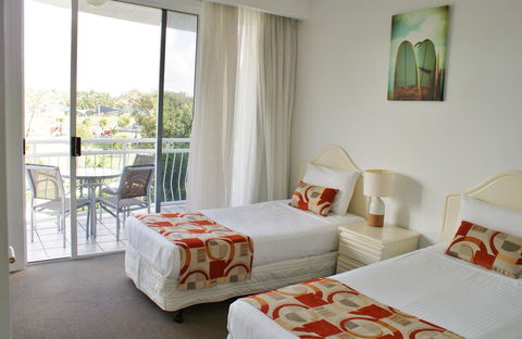 Aquarius Resort - Flights 3