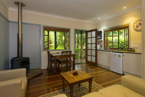 Allumbah Pocket Cottages - Flights 27