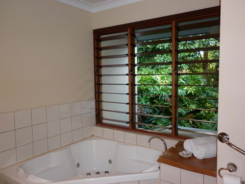 Allumbah Pocket Cottages - Flights 4