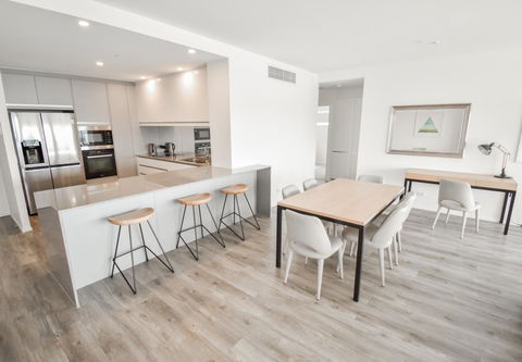 Belise Apartments - Flights 33