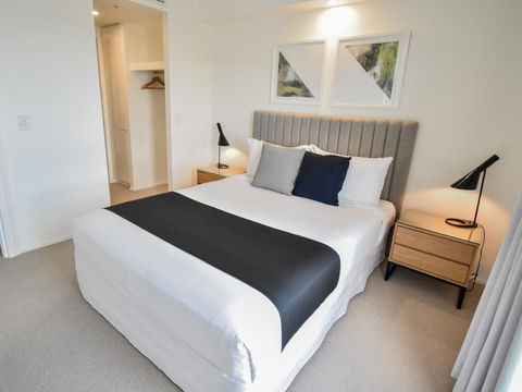 Belise Apartments - Flights 11