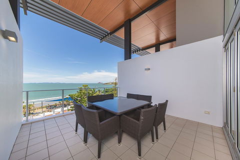 Echelon Apartments Yeppoon - Flights 19