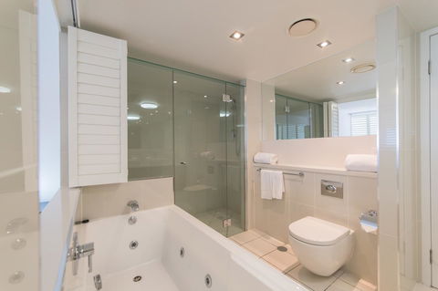 Echelon Apartments Yeppoon - Flights 11
