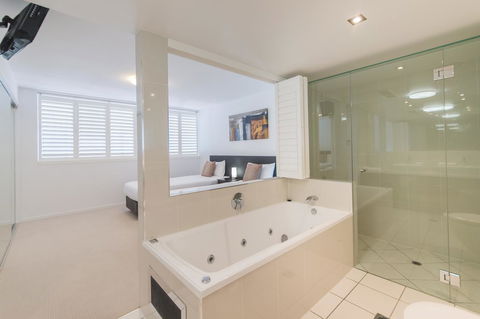 Echelon Apartments Yeppoon - Flights 10