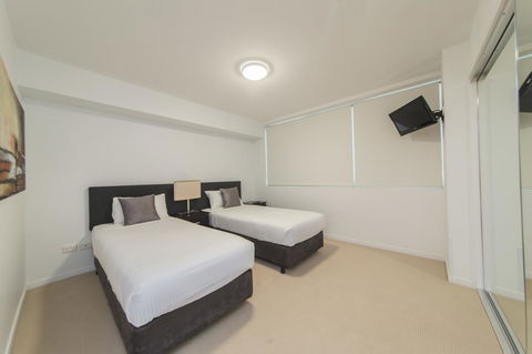 Echelon Apartments Yeppoon - Flights 8