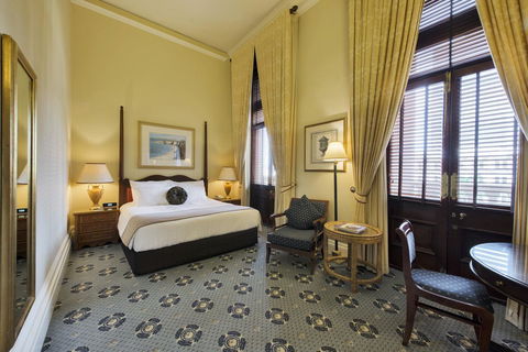 Treasury Brisbane - Flights 37