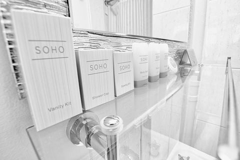 Soho Brisbane - Flights 18