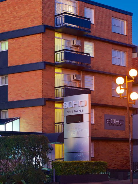 Soho Brisbane - Flights 34