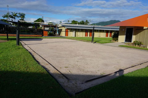 YAL Cairns - A Motel That Makes A Difference - Flights 6