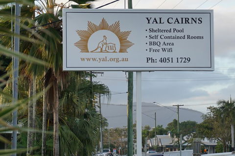 YAL Cairns - A Motel That Makes A Difference - Flights 43