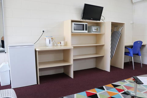 YAL Cairns - A Motel That Makes A Difference - Flights 19