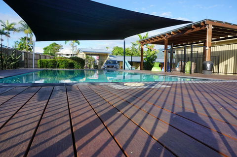 YAL Cairns - A Motel That Makes A Difference - Flights 24