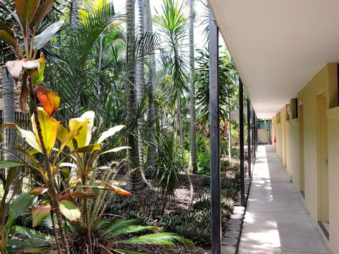 Best Western Airport 85 Motel - Flights 18