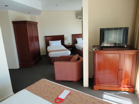Madison Tower Mill Hotel - Flights 20