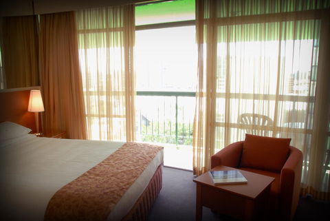 Madison Tower Mill Hotel - Flights 23
