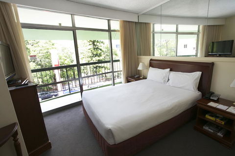 Madison Tower Mill Hotel - Flights 8