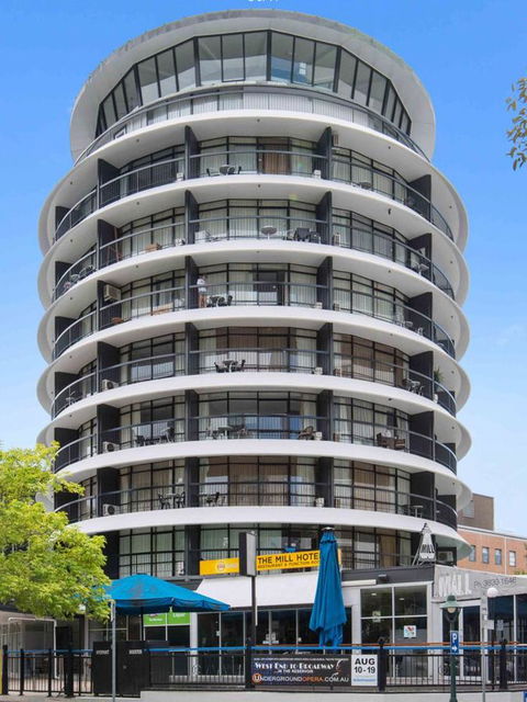 Madison Tower Mill Hotel - Flights 0