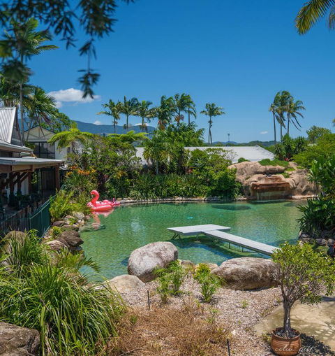 Cairns Colonial Club Resort - Flights 2