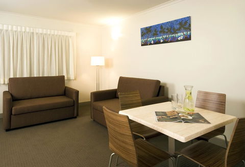 Cairns Colonial Club Resort - Flights 29