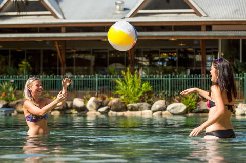 Cairns Colonial Club Resort - Flights 18
