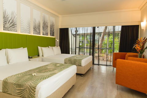 Cairns Colonial Club Resort - Flights 23