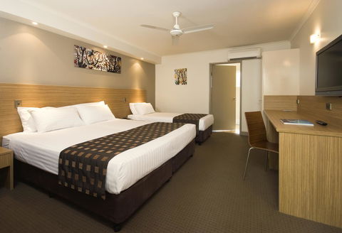 Cairns Colonial Club Resort - Flights 40
