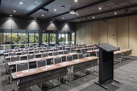 Hotel Grand Chancellor Brisbane - Flights 17