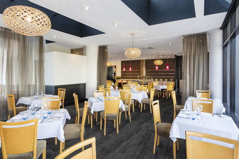Hotel Grand Chancellor Brisbane - Flights 9