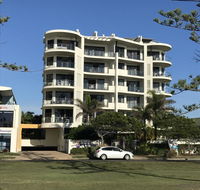 Meridian Alex Beach Apartments - Flights