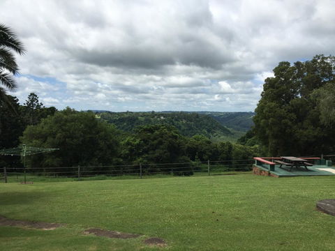 Montville Holiday Apartments - Flights 26