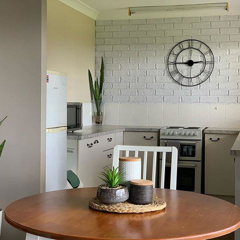 Montville Holiday Apartments - Flights 5